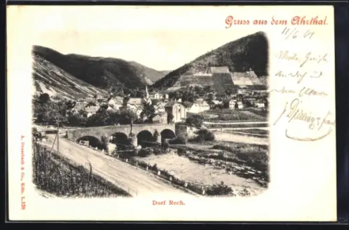 AK Rech /Ahrtal, Ortsansicht mit Brücke und Weinbergen