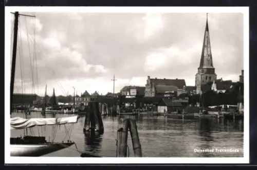 AK Travemünde, Hafen, Kirche, Segelboote