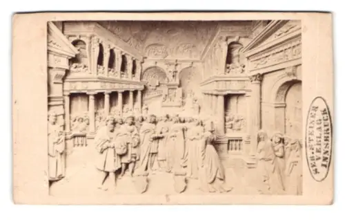Fotografie Seb. Steiner Verlag, Innsbruck, Relief Herrscher im Universitätsgebäude