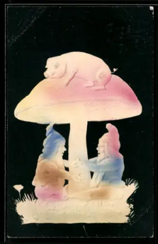 Präge-Airbrush-AK Zwei Zwerge unter einem Fliegenpilz mit einem Schwein darauf, Neujahrsgruss