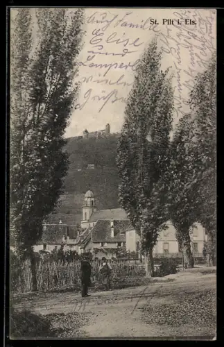 AK St. Pilt i. Els., Vue du village avec église et arbres en avant-plan