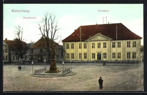 AK Ratzeburg, Kreishaus, Hauptwache, Kaiser Wilhelm-Denkmal