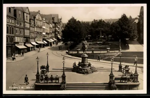 AK Siegen i. W., Markt mit Denkmälern u. Grünanlage