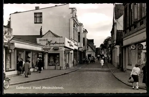 AK Varel, Neumühlenstrasse mit Geschäftshaus Hauptmann