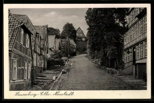 AK Lauenburg-Elbe, Strassenpartie in der Neustadt mit Kindern