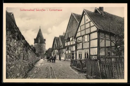 AK Bad Salzuflen, Turmstrasse mit Fachwerkhäuser und Blick zum Turm