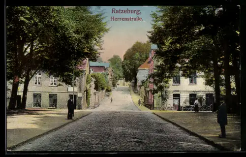 AK Ratzeburg, Herrenstrasse mit Anwohnern
