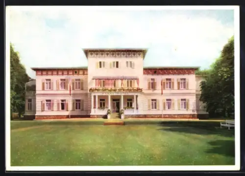 AK Travemünde, Hansa-Hotel vom Garten gesehen