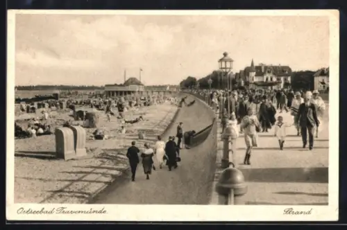 AK Travemünde, Ostseestrand mit Promenade