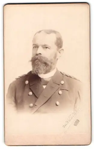 Fotografie H. Eckert, Prag, k.u.k. Marineoffizier in Uniform