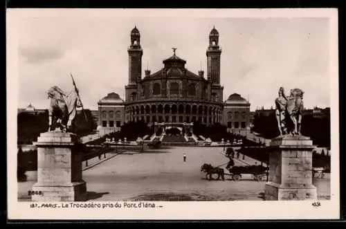 AK Paris, Palais du Trocadéro pris du Pont d`Iéna