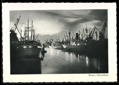 AK Bremen, Überseehafen bei Dämmerung
