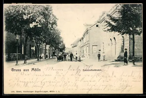 AK Mölln, Bahnhofstrasse, Partie mit Kindergruppe