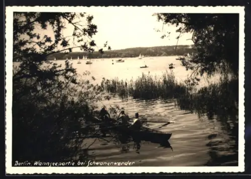 AK Berlin, Wannseepartie bei Schwanenwerder, Ruderboot