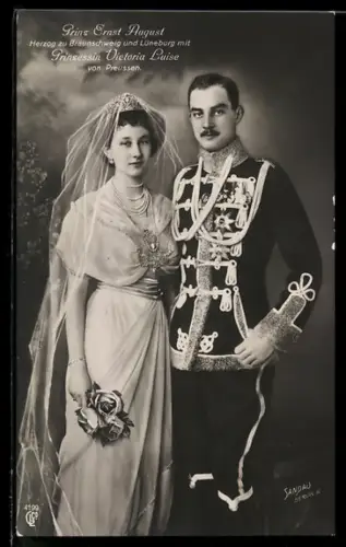 AK Ernst August Herzog von Braunschweig mit Prinzessin Victoria Luise von Preussen
