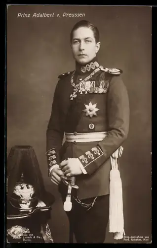 AK Prinz Adalbert von Preussen in Uniform mit Orden, Bruststern und Säbel