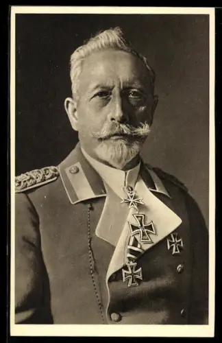 AK Kaiser Wilhelm II. in Uniform mit Grosskreuz 1914, EK II 1914 und Pour le Merite