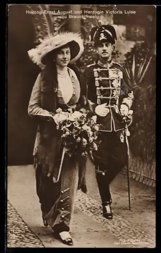 AK Herzog Ernst August von Braunschweig mit der Herzogin Victoria Luise