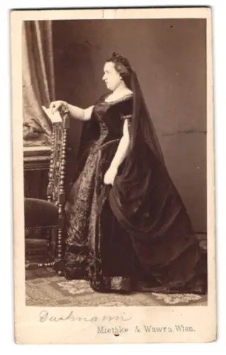 Fotografie Miethe & Wawra, Wien, Hauptstrasse 95, Marie Louise Dustmann-Meyer, dt. Opernsängerin