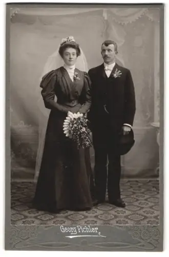 Fotografie Georg Pichler, Hallein, Elegantes Hochzeitspaar im Studio