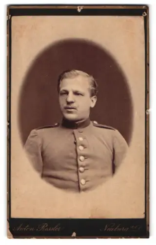 Fotografie Anton Ressler, Neuburg a. D., Soldat in Uniform