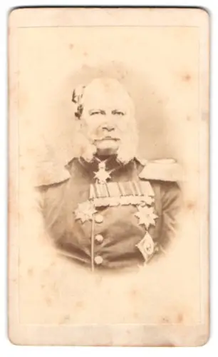 Fotografie König Wilhelm von Preussen, späterer Kaiser Wilhelm I., in Uniform mit grosser Ordensspange und Bruststernen