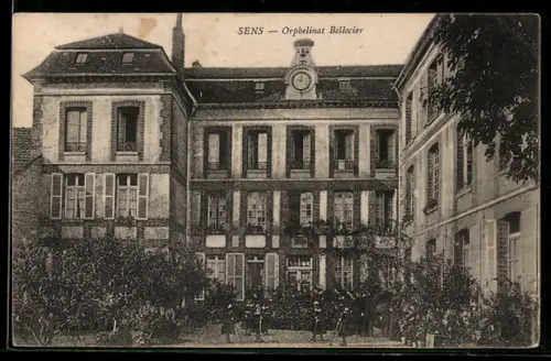 AK Sens, Orphelinat Bellocier