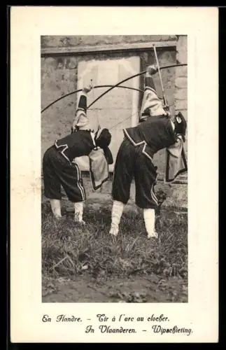 AK Männer in Flandern beim Bogenschiessen