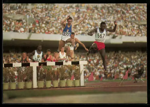 AK Leichtathleten beim 3000 Meter Hindernislauf