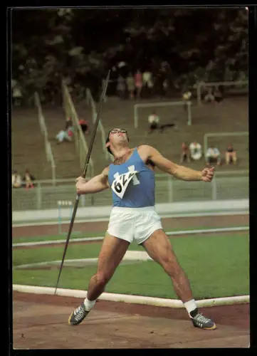 AK Leichtathlet Salomon beim Speerwerfen auf den olympischen Spielen