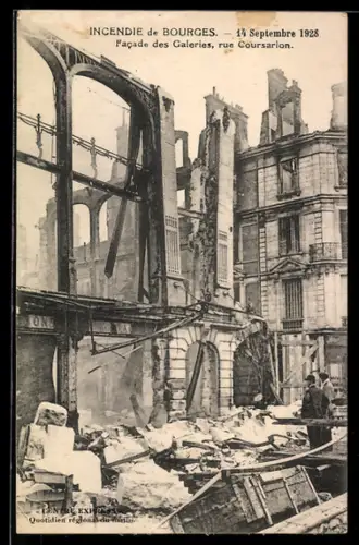 AK Bourges, Facade des Galeries, rue Coursarion, Incendie 14.09.1928