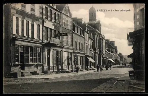 AK Brécey, Rue principale, Strassenpartie