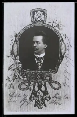 Foto-AK Herr mit Zwirbelschnauzer, Ornament-Passepartout