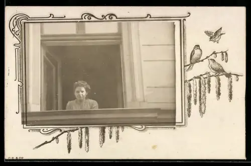 Foto-AK Bürgerliche Dame am Fenster, Vögel an Zweigen, Passepartout
