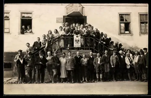 Foto-AK Frankfurt-Sachsenhausen, Gasthof zur Krone, Inh. Engelbert Appel, Gruppe Allgemeiner Deutscher Automobilclub