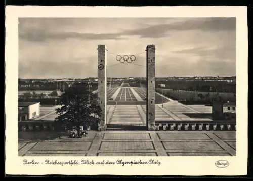 AK Berlin, Reichssportfeld, Blick auf den Olympischen Platz