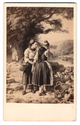 Fotografie unbekannter Fotograf und Ort, Zwei Frauen am Flussufer, nach dem Gemälde The Recruits Departure