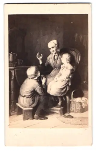 Fotografie unbekannter Fotograf und Ort, Enkel lauschen gespannt ihrer Grossmutter, nach dem Gemälde Grossmutters Geschich