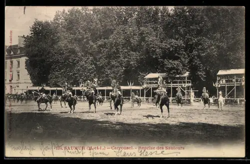 AK Saumur /M.-et-L., Carrousel, Reprise de Sauteurs