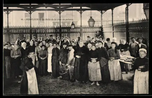 AK Honfleur, La Halle de la criée au poisson