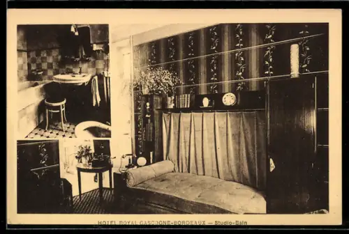 AK Bordeaux, Hotel Royal Gascogne, Studio-Bain