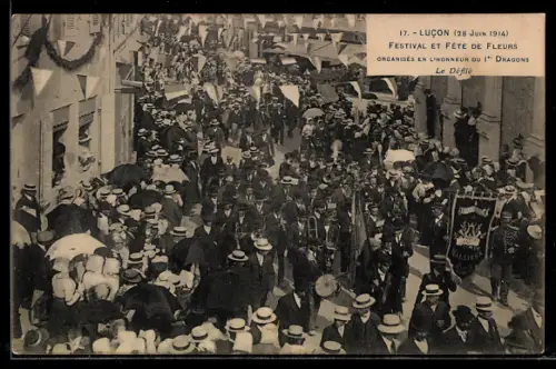 AK Lucon, Festival et Fête de Fleurs 1914, Le Défilé