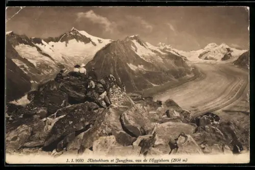 AK Aletschhorn, Bergsteiger mit Blick zur Jungfrau