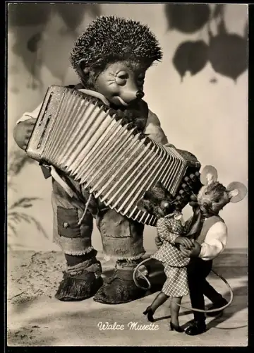 AK Mecki, Igel spielt Akkordeon für ein Mäuse Paar