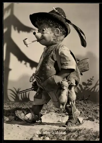 AK Mecki mit Pfeife und Gewehr auf dem Heimweg nach erfolgreicher Jagd