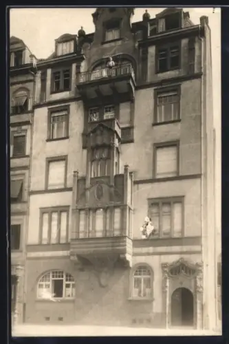 Foto-AK Mainz, Ansicht von vierstöckigem Jugendstil-Wohnhaus 1911