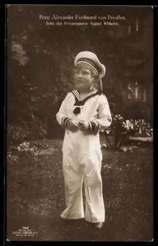 AK Prinz Alexander Ferdinand von Preussen, Sohn des Prinzenpaares August Wilhelm mit Mützenband der SMS Kaiser