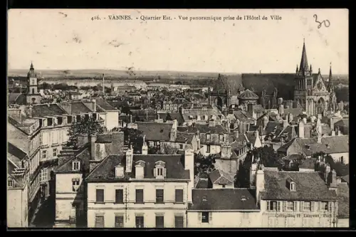 AK Vannes, Quartier Est, Vue panoramique prise de l`Hôtel de Ville