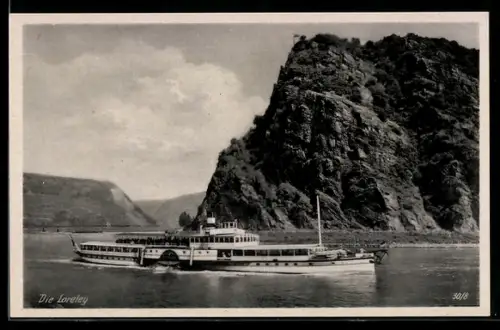 AK Dampfer auf dem Rhein passiert den Felsen der Loreley