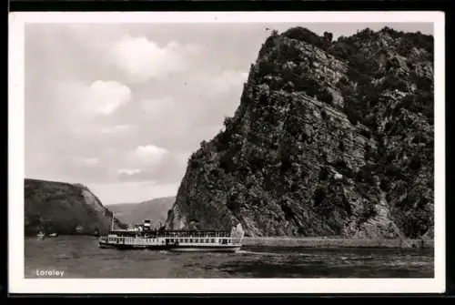 AK Flussdampfer vor dem Loreleyfelsen